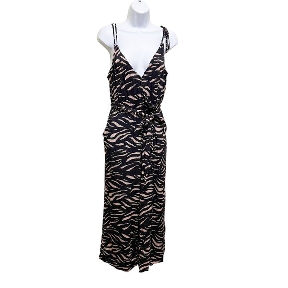 Saltwater Luxe Animal Pattern Fionna  Jumpsuit Size M Night Out Casual Wear - Picture 1 of 9